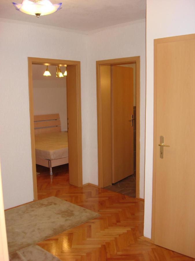 Jani Apartment Pristina Exteriör bild