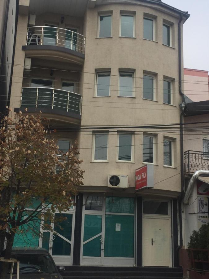Jani Apartment Pristina Exteriör bild
